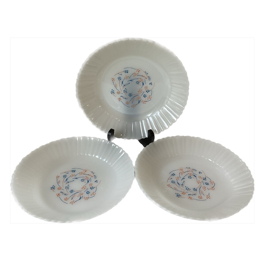 3 Termocrisa Shallow Bowls Milk Glass Floral Vintage 1970s